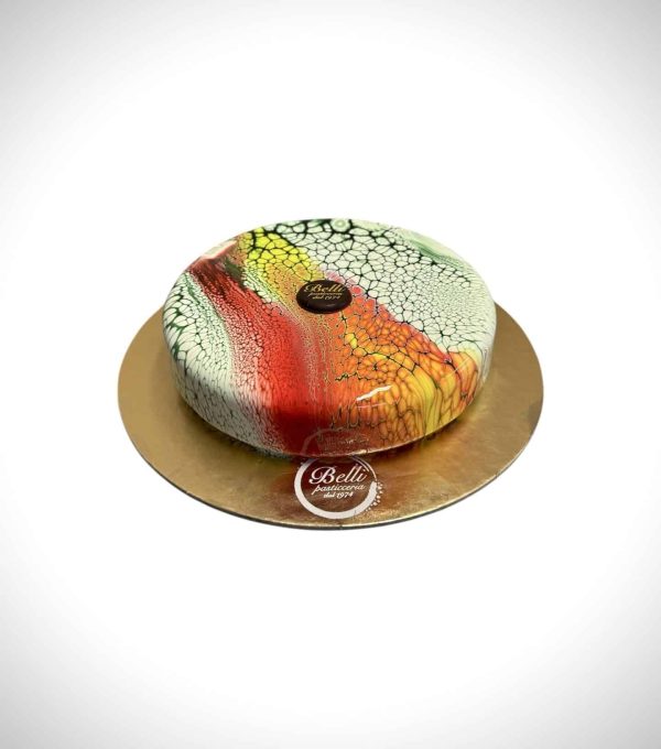 Torta glassata a specchio effetto spyder.